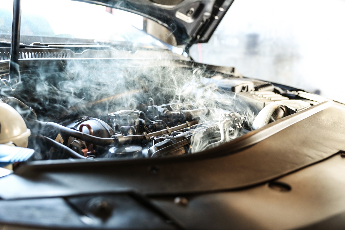 Carro ferveu: quais as causas e o que fazer? - Autocompara